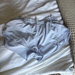 Lululemon mid rise hotty hot shorts